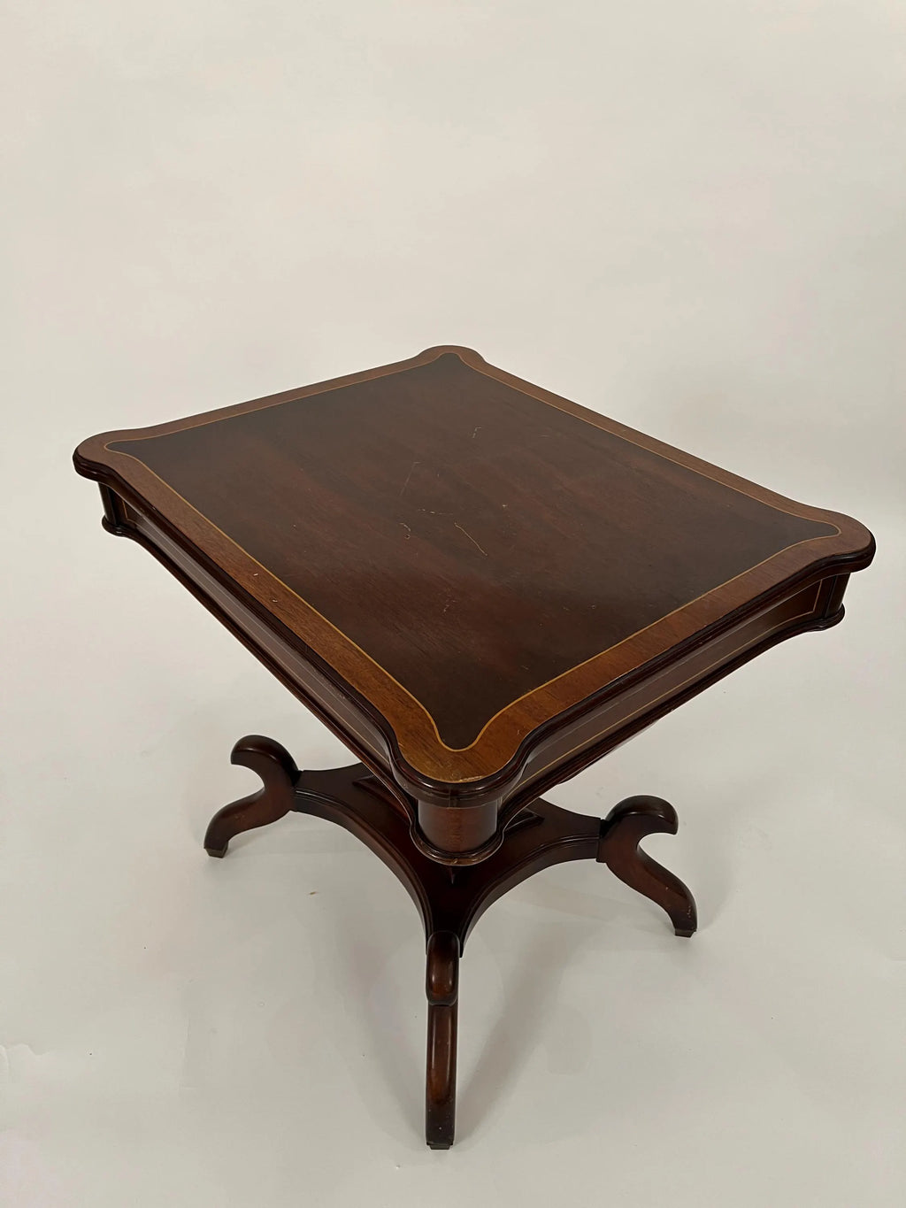 Vintage Mahogany Regency Pedestal End Table: Classical Inlay Accent Furniture