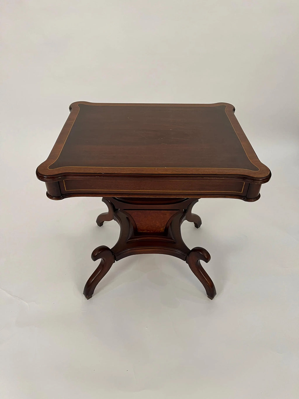 Vintage Mahogany Regency Pedestal End Table: Classical Inlay Accent Furniture
